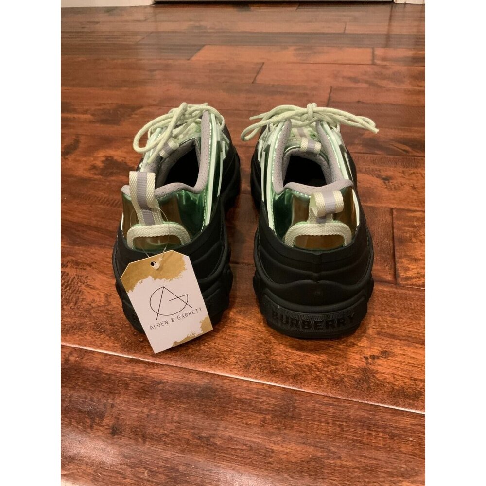 Burberry Arthur Pistachio Green GOAT Exclusive Sneaker $950 Size 47 (IT) 14 (US) - Picture 5 of 11